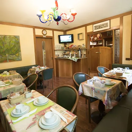 Antica Graziella Venice - Atika & Atif 2*