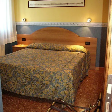 Antica Graziella Venice - Atika & Atif 2* مارغيرا